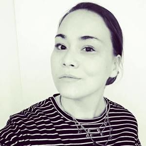 Meet your Posher, Jeannine